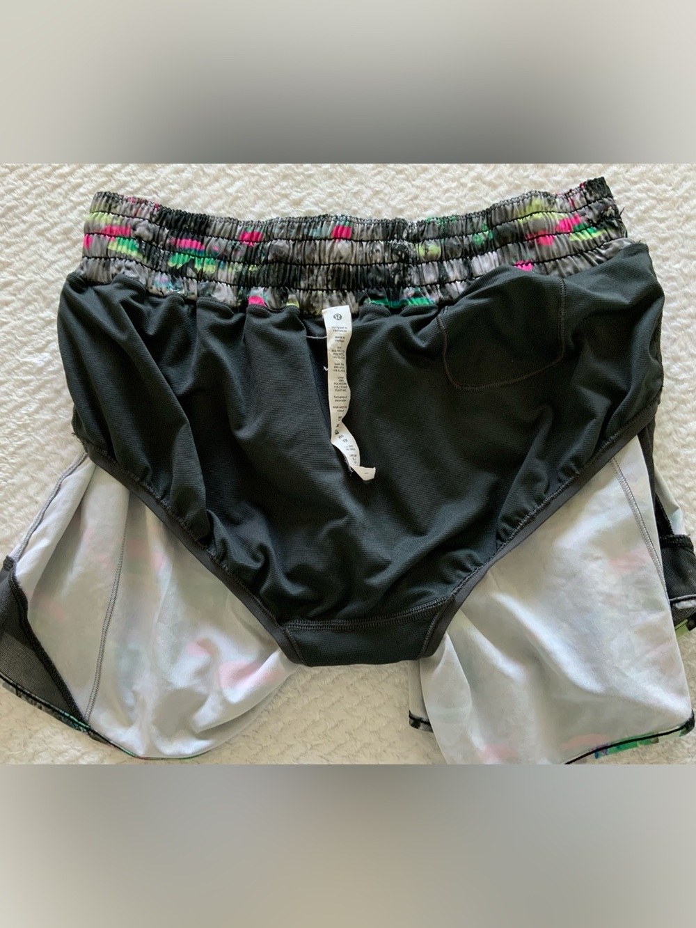 Lululemon Hotty Hot High-Rise Shorts - Picture 9 of 12